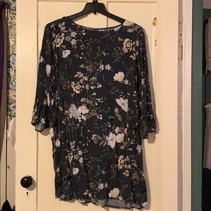 Old Navy. Gray floral shift dress. XXL